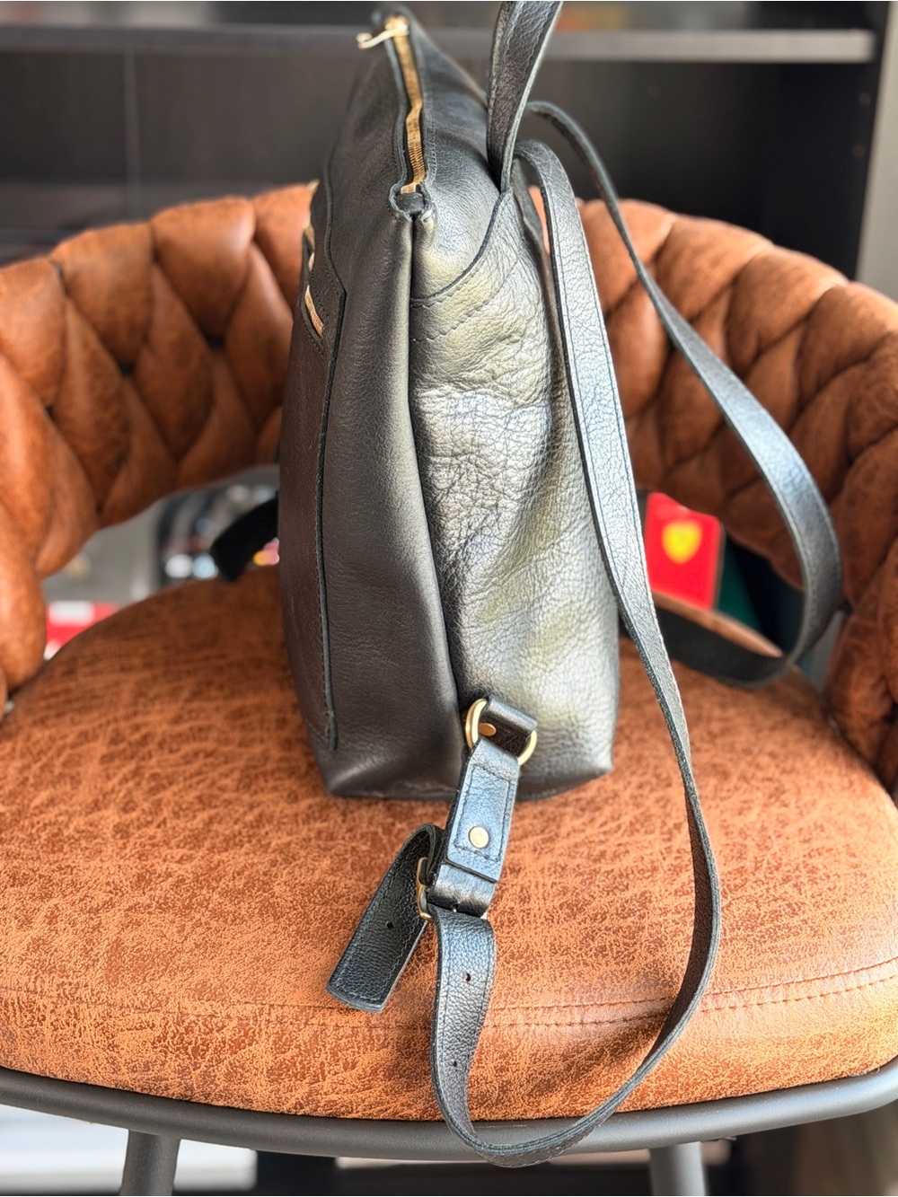Portland Leather Pebbled Black Tote Backpack - Picture 5 of 8